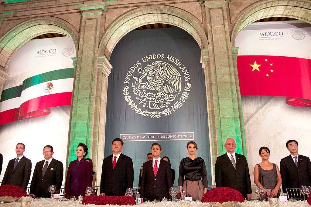A Mexican state dinner for Chinese President Xi Jinping, held by former Mexican President Enrique Peña Nieto.